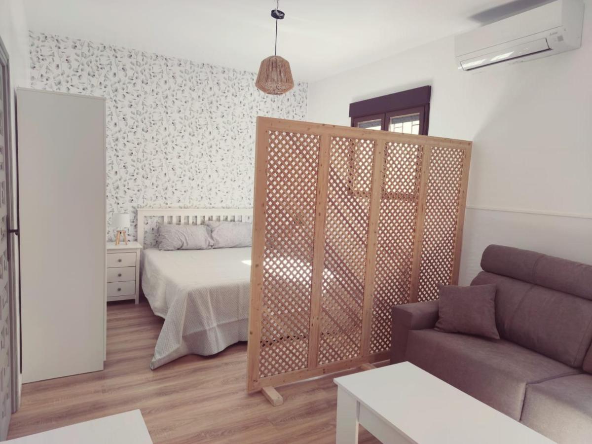 Los Patos Apartamento Villafranca de los Caballeros Exterior foto